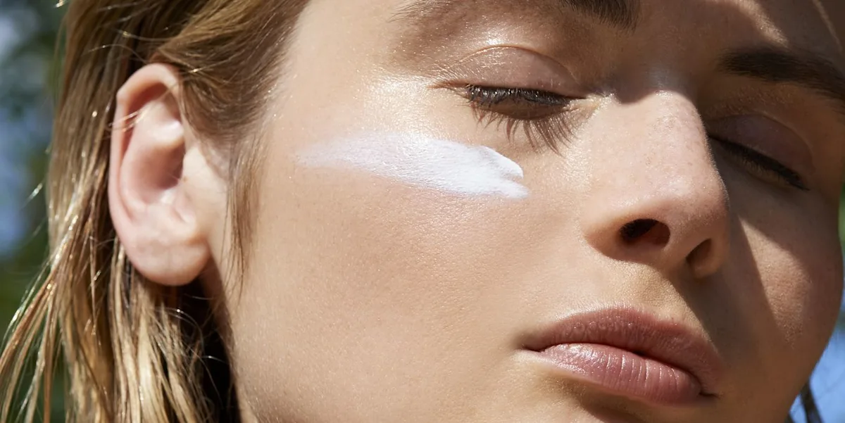 The Future of Beauty Science: Fine Microspherical Amorphous Silica in Modern Cosmetics and Sunscreen Technology